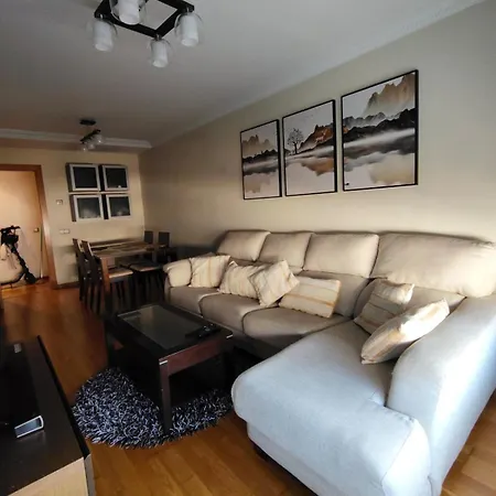 Piso Ferreiros * Poio